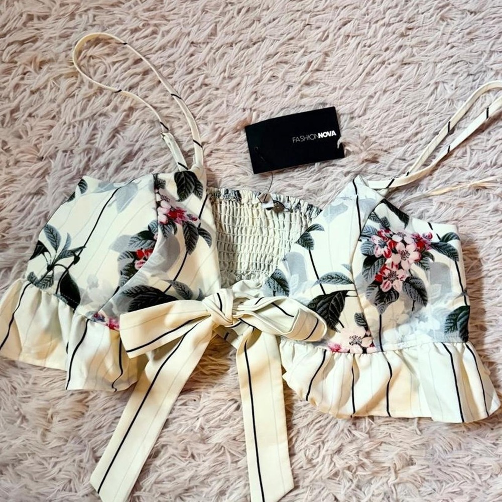 Ruffle Floral Pinstripe Retro Flirty Old Hollywood Tie Front Crop Top Womens L